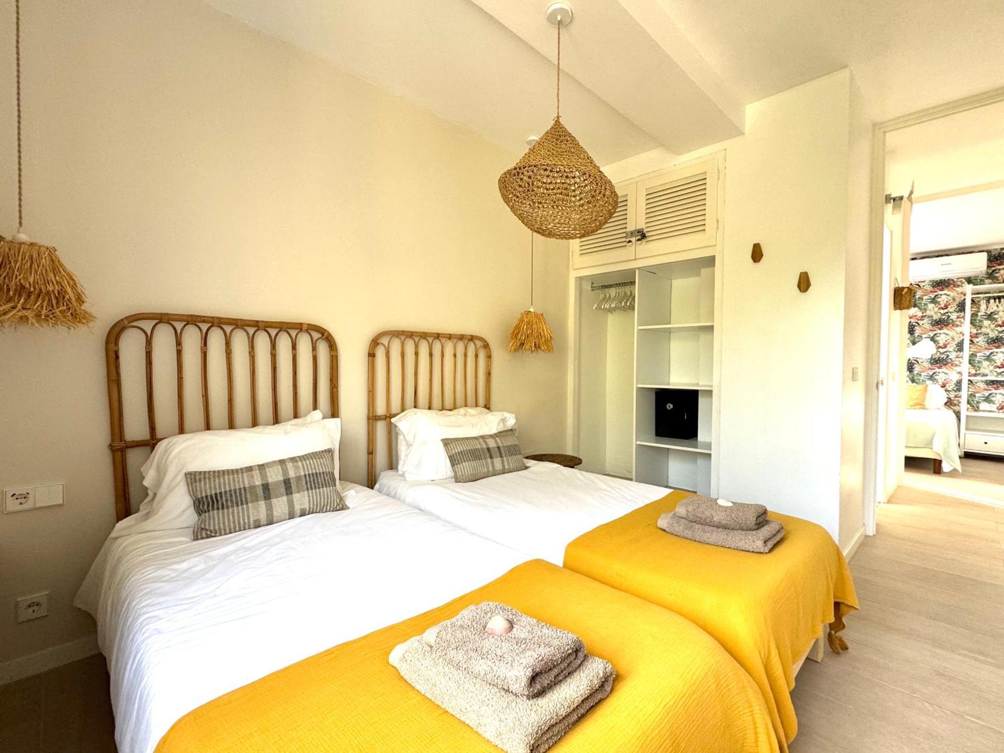 Appartement Nobe Es Pujols Proche Plage, Vue Mer Exterior photo